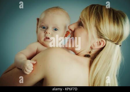 Mutter mit Baby - Madre con bambino Foto Stock
