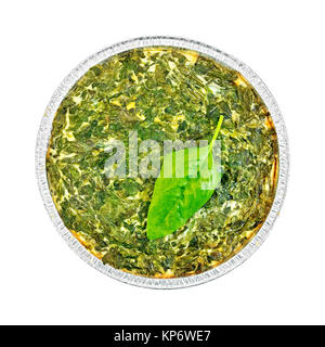 Pie celtic con foglie di spinaci in forma di foglio Foto Stock