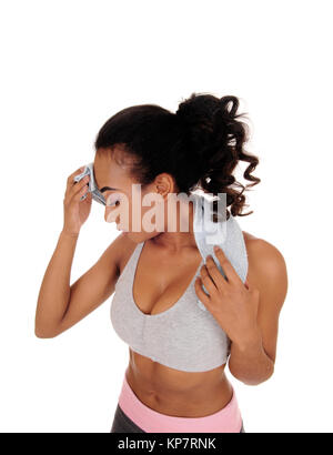 African American Girl sudorazione dopo l'allenamento. Foto Stock