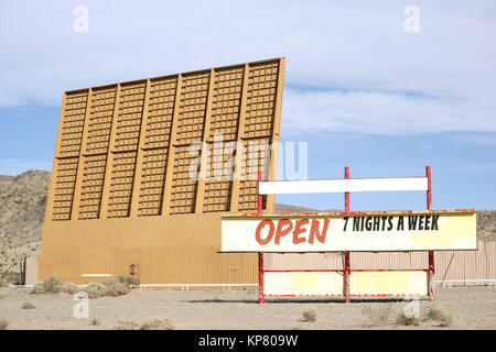 Autokino nel deserto Foto Stock