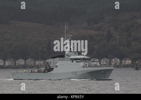 HMS via (P222), il primo del lotto 2 Fiume-class pattugliatori per la marina reale, durante le prove sul Firth of Clyde. Foto Stock