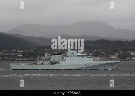 HMS via (P222), il primo del lotto 2 Fiume-class pattugliatori per la marina reale, durante le prove sul Firth of Clyde. Foto Stock