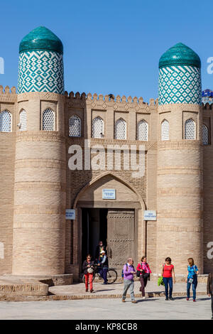 L'ingresso alla Kunya Ark Fortezza, Khiva, Uzbekistan Foto Stock