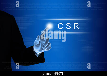 Mano di business facendo clic CSR o responsabilità sociale aziendale button Foto Stock