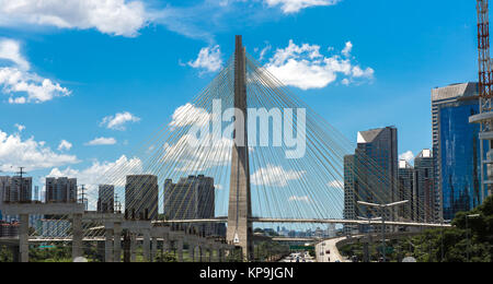 Il più famoso ponte nella città di Sao Paulo, Brasile Foto Stock