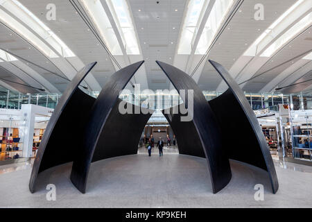 Toronto, Canada - Ott 22, 2017: architettura contemporanea all'interno dell'Aeroporto Internazionale Pearson di Toronto Foto Stock