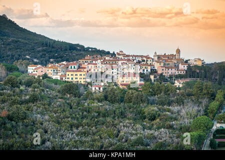 Sant'Ilario al tramonto, Isola d'Elba, Toscana, Italia Foto Stock