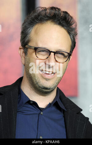 Jake Kasdan assiste il Regno Unito premiere di Jumanji : Benvenuti nella giungla a Vue West End di Londra. 7 dicembre 2017 © Paul Treadway Foto Stock