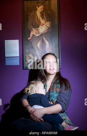 Edinburgh, Regno Unito. Xiv Dic, 2017. Scottish National Portrait display mostra annuale Bp Portrait Award 2017. Nella foto da Benjamin Sullivan. Credito: pak@ Mera/Alamy Live News Foto Stock