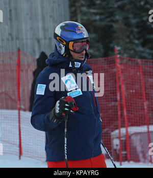 La Val Gardena, Italia. Xiv Dic, 2017. Aksel Lund Svindal di Norvegia durante il pre gara di ispezione del corso per il corso Saslong durante l'Audi FIS Coppa del Mondo di sci alpino maschile di formazione in discesa su Dicembre 14 2017: Credito sportivo europeo Agenzia fotografica/Alamy Live News Foto Stock