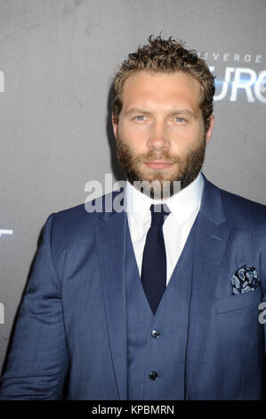 NEW YORK, NY - 16 Marzo: Jai Courtney assiste la 'la serie divergenti: ribelli' New York premiere al Teatro Ziegfeld su Marzo 16, 2015 a New York City People: Jai Courtney Foto Stock