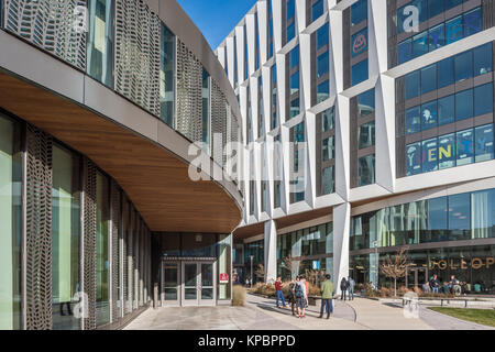 Esterno del campus residenziale del Nord Commons presso l'Università di Chicago, progettato da Studio pista Foto Stock