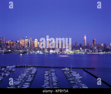 1996 storico dello skyline di midtown Fiume Hudson MANHATTAN NEW YORK CITY USA Foto Stock