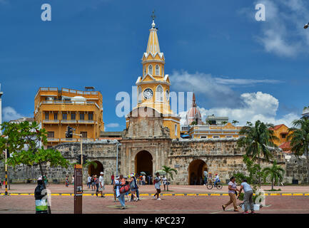 Bloccare la Torre La Torre del Reloj e Plaza de la Paz, Cartagena de Indias, Colombia, Sud America Foto Stock