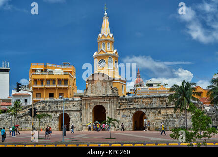 Bloccare la Torre La Torre del Reloj e Plaza de la Paz, Cartagena de Indias, Colombia, Sud America Foto Stock