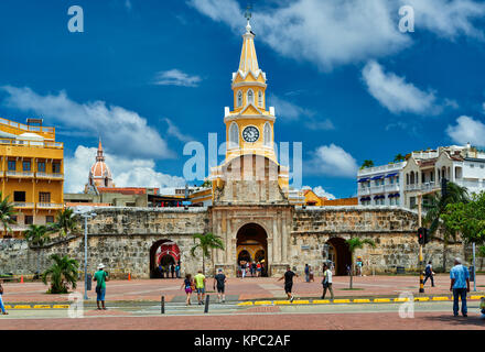 Bloccare la Torre La Torre del Reloj e Plaza de la Paz, Cartagena de Indias, Colombia, Sud America Foto Stock