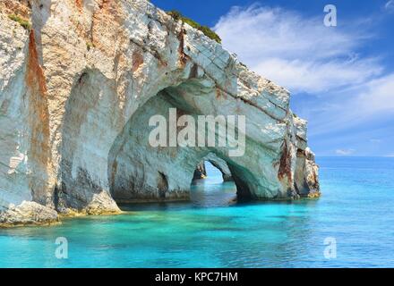 Grotte blu sull'isola di Zante in Grecia Foto Stock