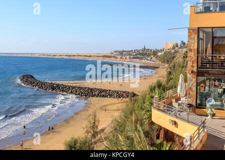 Maspalomas dune di sabbia, Playa del Inglés resort per vacanze isole Canarie di Gran Canaria,isola spagnola, al largo della costa del nord Africa occidentale dicembre 2017 Foto Stock