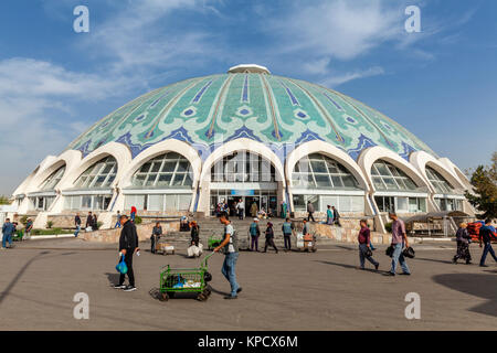 Chorsu Bazaar, Tashkent, Uzbekistan Foto Stock