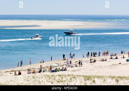 Dalla spiaggia del Faro -- fotografato dal bluff, Chatham, Massachusetts, STATI UNITI D'AMERICA su Cape Cod Foto Stock