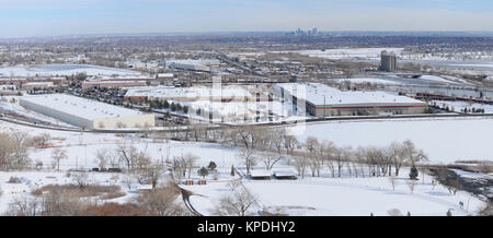 Inverno a ovest di Denver - Panorama inverno panoramica di miglio-città alta di Denver (ovest), Colorado, Stati Uniti d'America. Foto Stock