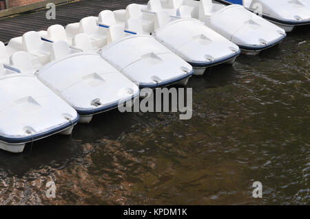 Barche a remi per affitto Foto Stock