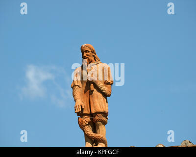 Firenze - una scultura sul tetto del museo delle porcellane in giardini di Boboli Foto Stock