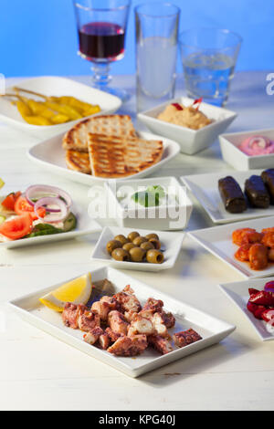 Antipasti greca con il vino Foto Stock