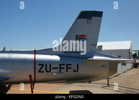 Atlas MB-326M Impala coda di aeromobili in Africa 2012 del settore aerospaziale e della difesa, airshow Waterkloof Airbase, Pretoria. Foto Stock