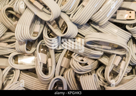 I cavi di ricarica Foto Stock