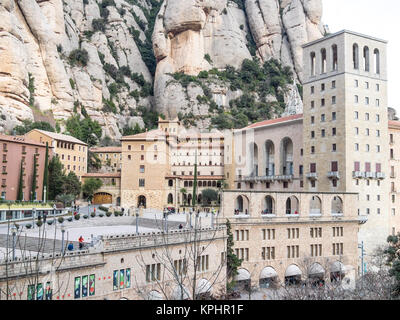 MONTSERRAT, Spagna - 18 gennaio 2015: Abbazia di Montserrat si trova nella montagna di Montserrat, Spagna. È conosciuto principalmente per la Vergine di Montserra Foto Stock