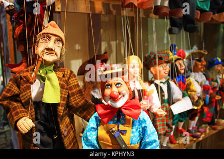 Burattini tradizionali - clown e vecchio uomo Foto Stock