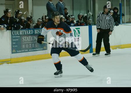 Dumfries Scozia, 16 dicembre 2017. Jonne de Bonth giocando per Paesi Bassi contro l'Estonia nel loro 2018 IIHF Hockey su ghiaccio U20 del Campionato del Mondo di Divisione II, gruppo A, corrispondono a Dumfries. Credito: Colin Edwards/Alamy Live News. Foto Stock