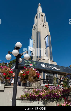 Visitor Centre e Torre dell'orologio al Porto Interno di Victoria, in Vancouver Island; Victoria, British Columbia, Canada Foto Stock