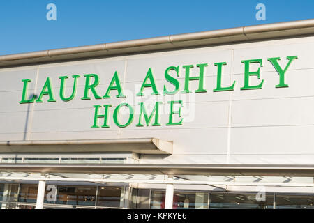 Laura Ashley Home shop e il logo - Braehead, Glasgow, Scotland, Regno Unito Foto Stock