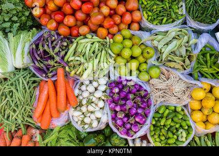 Colorata frutta fresca e verdura Foto Stock