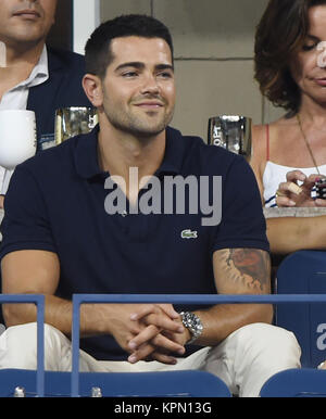 FLUSHING NY- Settembre 02: Jessie Metcalfe, giorno nove del 2014 US Open al USTA Billie Jean King National Tennis Center il 2 settembre 2014 nel quartiere di lavaggio del Queens Borough of New York City People: Jessie Metcalfe Foto Stock