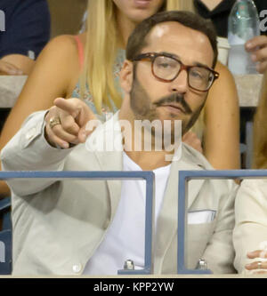 FLUSHING NY- Settembre 03: Jeremy Piven, giorno dieci del 2014 US Open al USTA Billie Jean King National Tennis Center il 3 settembre 2014 nel quartiere di lavaggio del Queens Borough of New York City People: Jeremy Piven Foto Stock