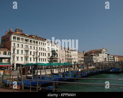 Venezia - squisita edifici antichi lungo San Marco Canal Foto Stock