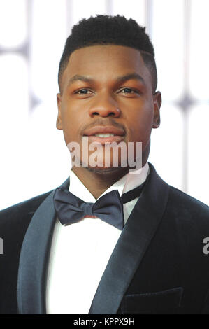 John Boyega assiste la premiere europeo di Star Wars - ultimi Jedi alla Royal Albert Hall di Londra. Dodicesimo Dicembre 2017 © Paul Treadway Foto Stock