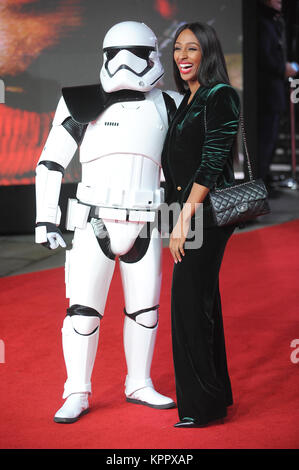 Alexandra Burke assiste la premiere europeo di Star Wars - ultimi Jedi alla Royal Albert Hall di Londra. Dodicesimo Dicembre 2017 © Paul Treadway Foto Stock