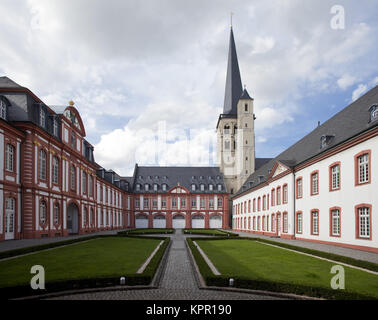 L'Europa, la Germania, l'Abbazia Brauweiler in Pulheim-Brauweiler, chiesa di San Nikolas. Europa, Deutschland, die Abtei Brauweiler in Pulheim-Brauweiler, Kir Foto Stock