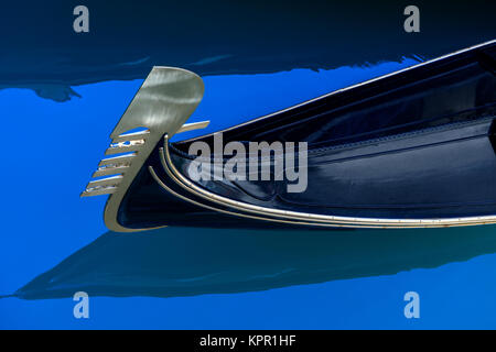 In Gondola a Venezia Canal Foto Stock