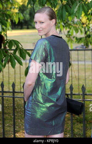 Jade Parfitt assiste la Serpentine Gallery Summer Party presso la Serpentine Gallery di Londra. 2 luglio 2015 © Paul Treadway Foto Stock