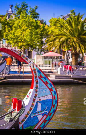 Tipico moliceiro,gondole,nel fiume vouga. Aveiro, Portogallo Foto Stock