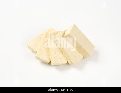 Fette di fresco tofu (tofu solido) Foto Stock