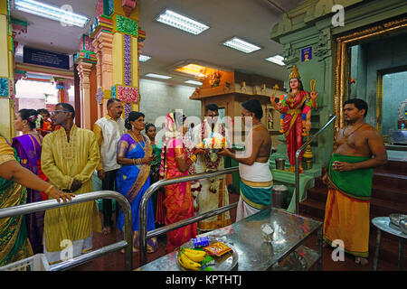 Vista del Sri Mahamariamman Temple, il più antico tempio indù di Kuala Lumpur in Malesia Foto Stock