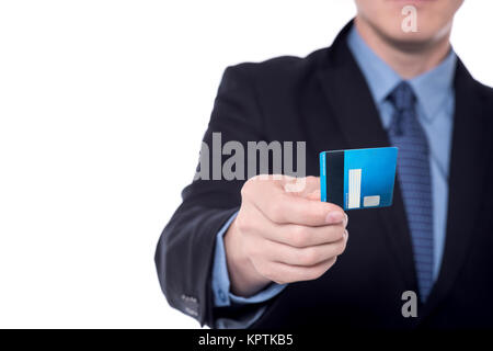 Immagine di imprenditore il mano azienda cash card. Foto Stock