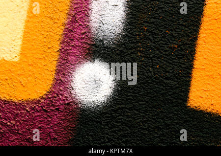 Ausschnitt aus einem Graffiti bzw. Graffito (Sprühbild) als Hintergrundbild, sfondo, Textur Foto Stock