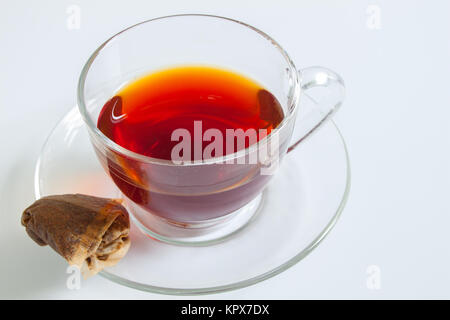 Tazza di tè con bustine di the usate Foto Stock